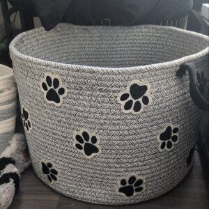 Contemporary Paw Basket